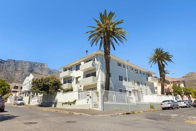 To Let 1 Bedroom Property for Rent in Gardens Western Cape
